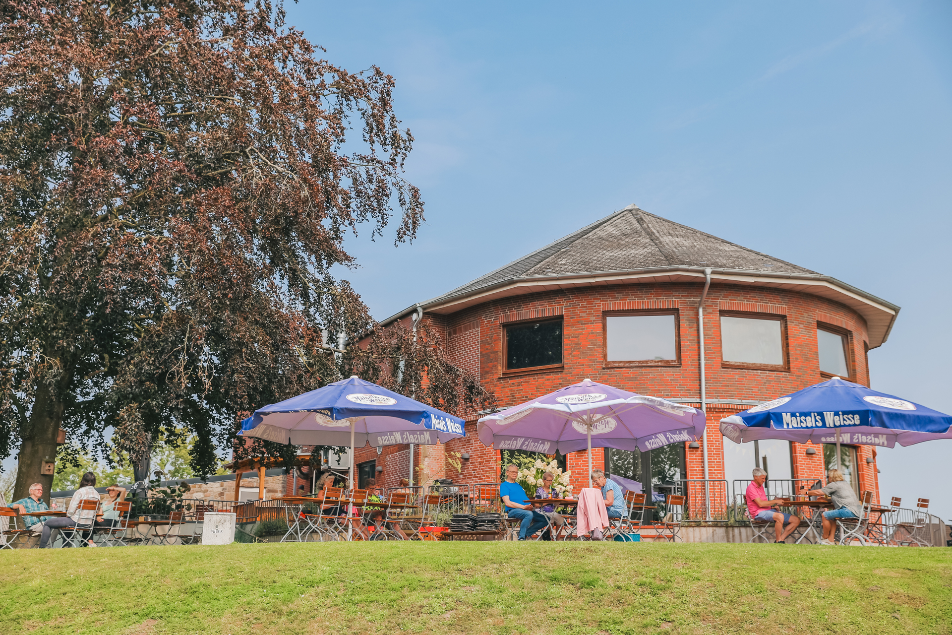 Café an der Schleuse von außen